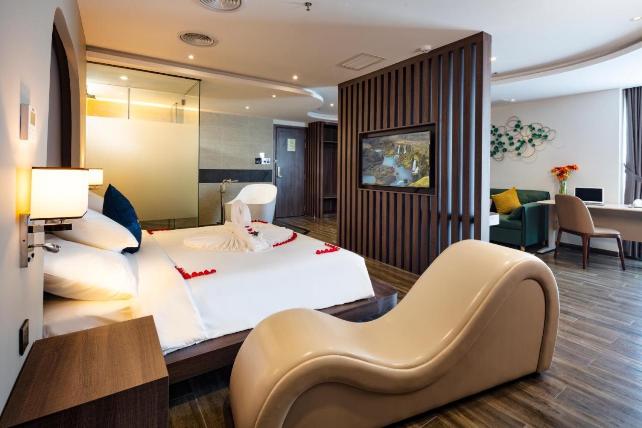 Amber Nha Trang Hotel Bagian luar foto