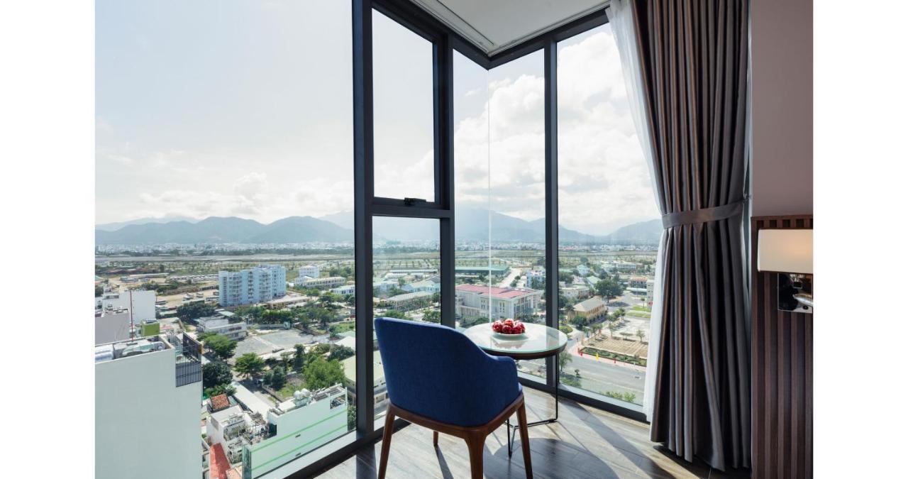Amber Nha Trang Hotel Bagian luar foto