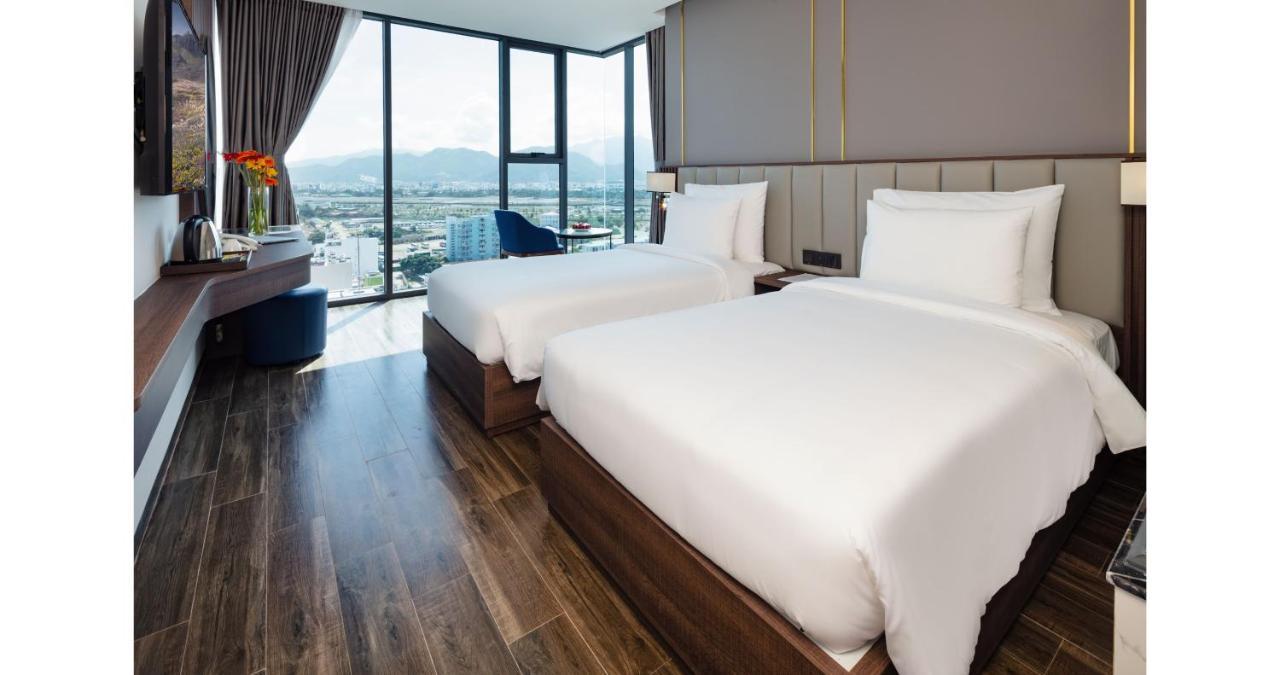 Amber Nha Trang Hotel Bagian luar foto