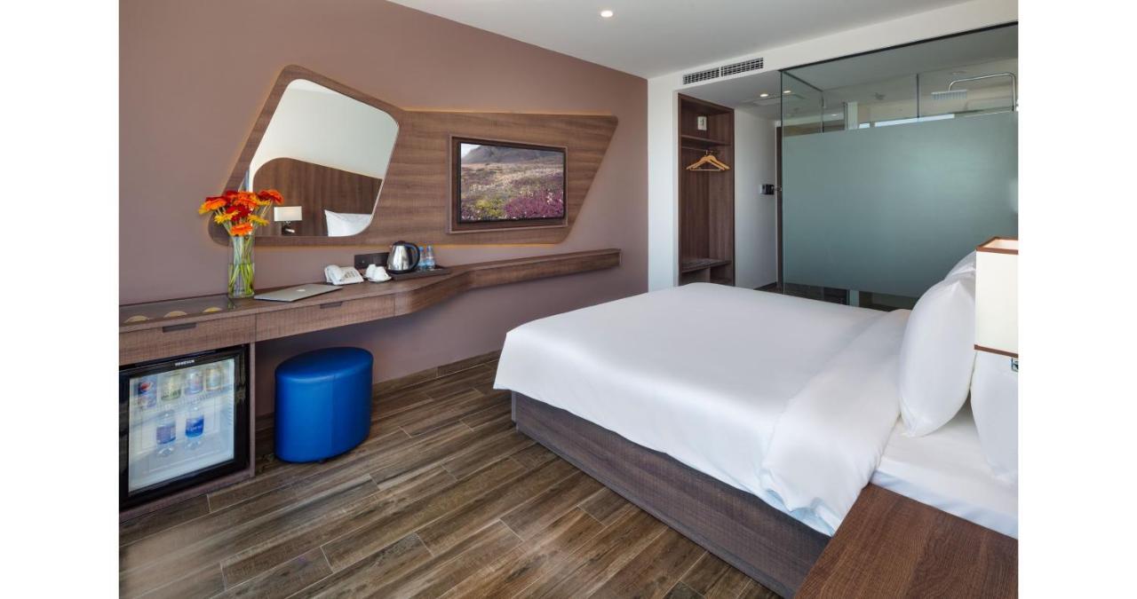 Amber Nha Trang Hotel Bagian luar foto